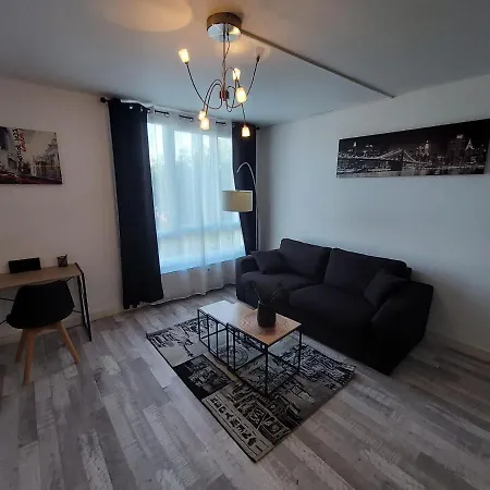 Equipe Proche Aeroport Et Gare * 博韦